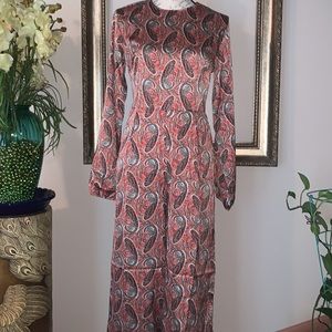 🌻Shein Sz Small paisley print Romper, long bell sleeves, wide leg, pockets, EUC